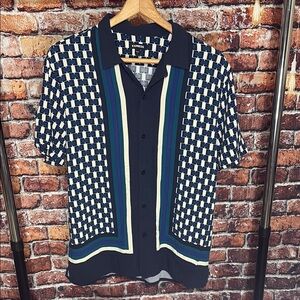 Express Men's Navy Cream Geometric Short Sleeve cabana lightweight Shirt medium